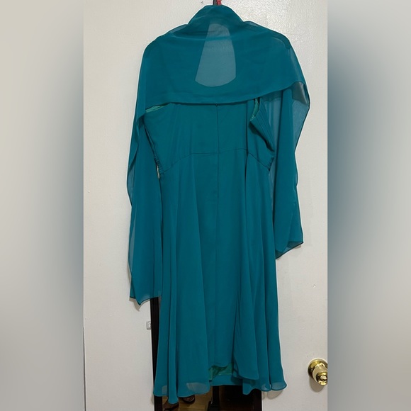 Beaded embellished necklace teal party dress, worn once, sleeveless Size L - Picture 3 of 10